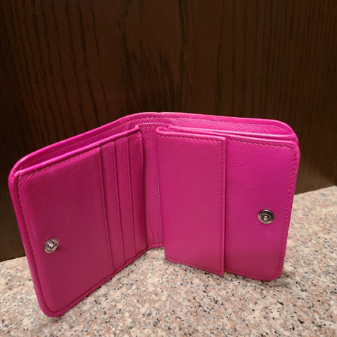 Balenciaga(バレンシアガ)の希少品　BALENCIAGA　ミニウォレット　2つ折り財布　ミニ財布　ピンク レディースのファッション小物(財布)の商品写真