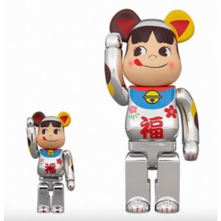 フジヤ(不二家)の新品未開封！BE@RBRICK 招き猫 ペコちゃん 福 銀メッキ(キャラクターグッズ)