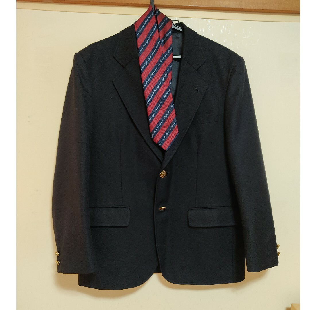 髙島屋(タカシマヤ)のジャケット　学生服　男子　高校　ブレザー　ネクタイ付　濃紺　155B メンズのスーツ(その他)の商品写真