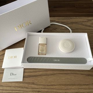 クリスチャンディオール(Christian Dior)のディオール　バースデーギフト　プラチナ　ネイルケアセット(ネイルトップコート/ベースコート)