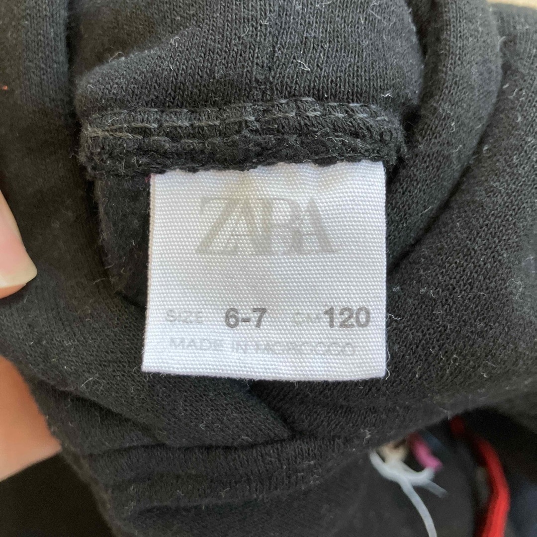 ZARA KIDS(ザラキッズ)のZARAkids 120 パーカー キッズ/ベビー/マタニティのキッズ服女の子用(90cm~)(Tシャツ/カットソー)の商品写真