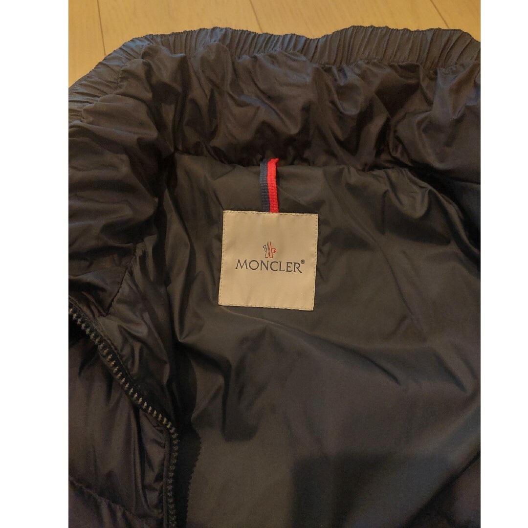 MONCLER(モンクレール)の美品 モンクレール ミリエロン Mサイズ サイズ1 レディースのジャケット/アウター(ダウンコート)の商品写真