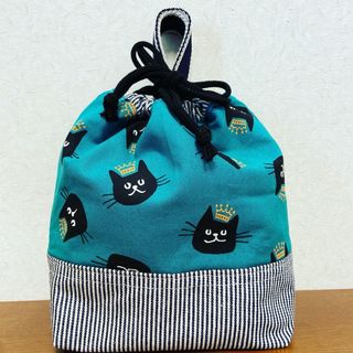 ハンドメイド　保温保冷　お弁当袋　ランチバッグ　ねこ柄　ヒッコリー　王冠　黒猫柄(外出用品)