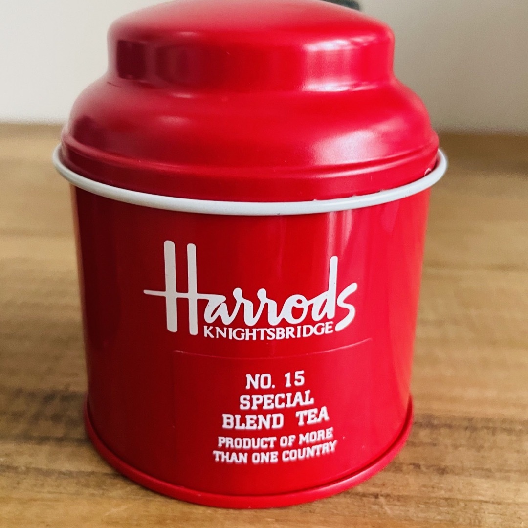 Harrods(ハロッズ)のハロッズ　紅茶缶(空き缶)  アンティーク インテリア/住まい/日用品のキッチン/食器(容器)の商品写真