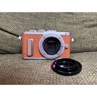 オリンパス(OLYMPUS)のOLYMPUS PEN E-PL8 BROWN ボディ(ミラーレス一眼)