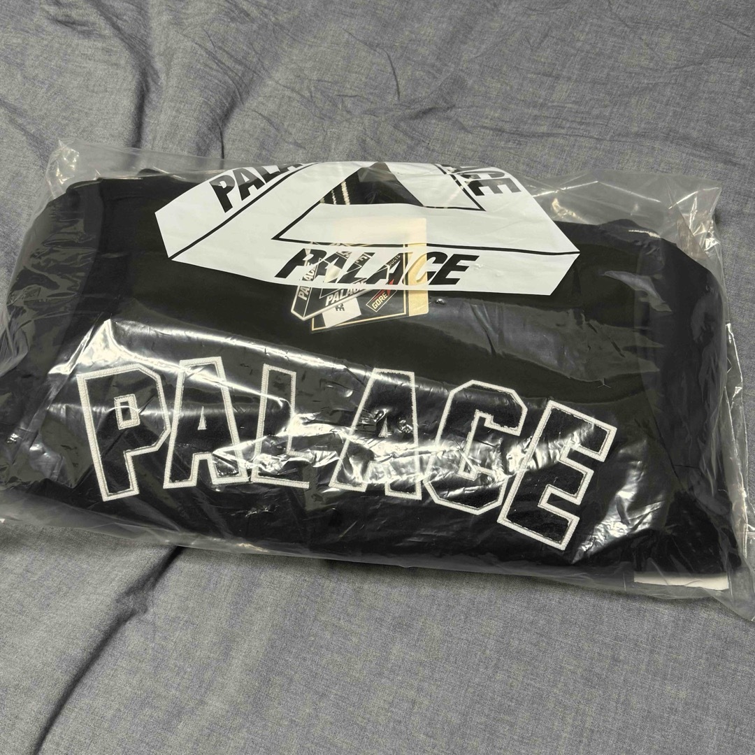 PALACE(パレス)の定価以下 PALACE Gore Going Varsity Black メンズのジャケット/アウター(スタジャン)の商品写真