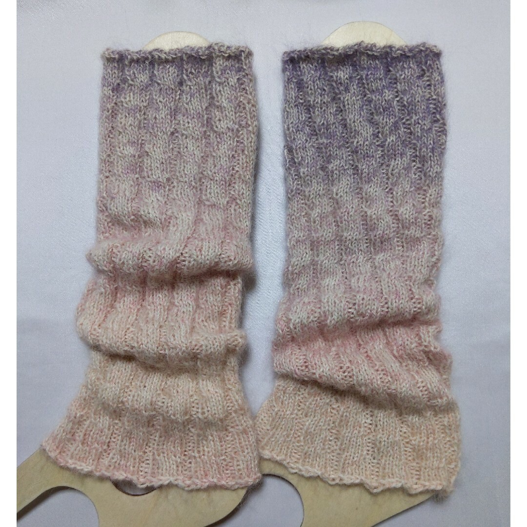 no.0014　スパイラル編みのアームウォーマー　ハンドメイド ハンドメイドのファッション小物(手袋)の商品写真