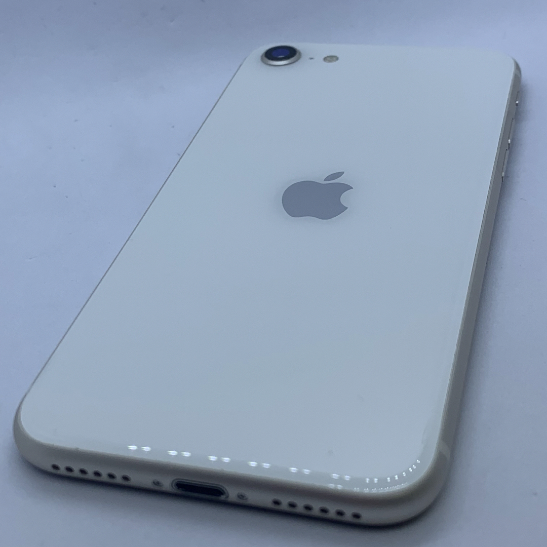 未使用 iPhone SE 第3世代 ホワイト(白) 64GB au