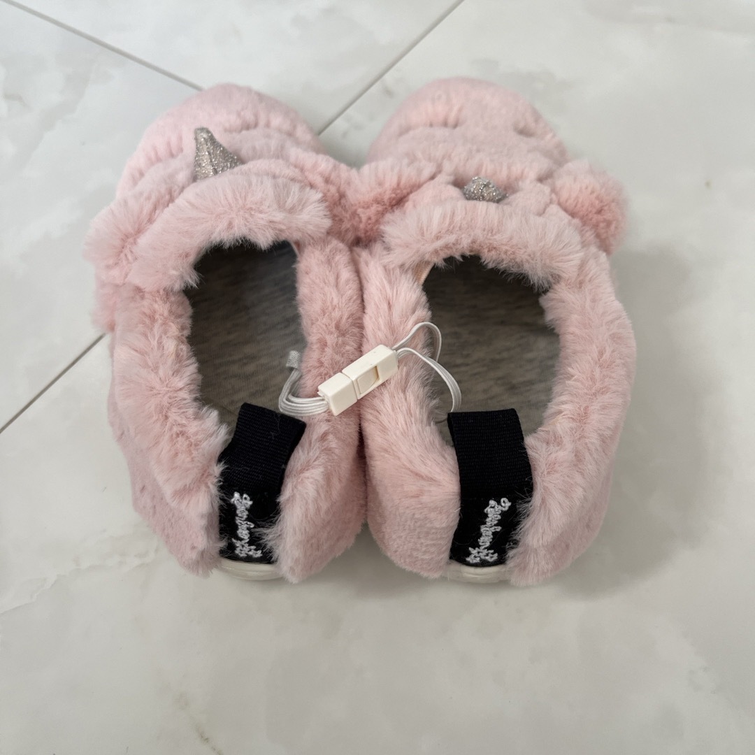 ZARA KIDS(ザラキッズ)のZARA babyシューズ キッズ/ベビー/マタニティのベビー靴/シューズ(~14cm)(スニーカー)の商品写真