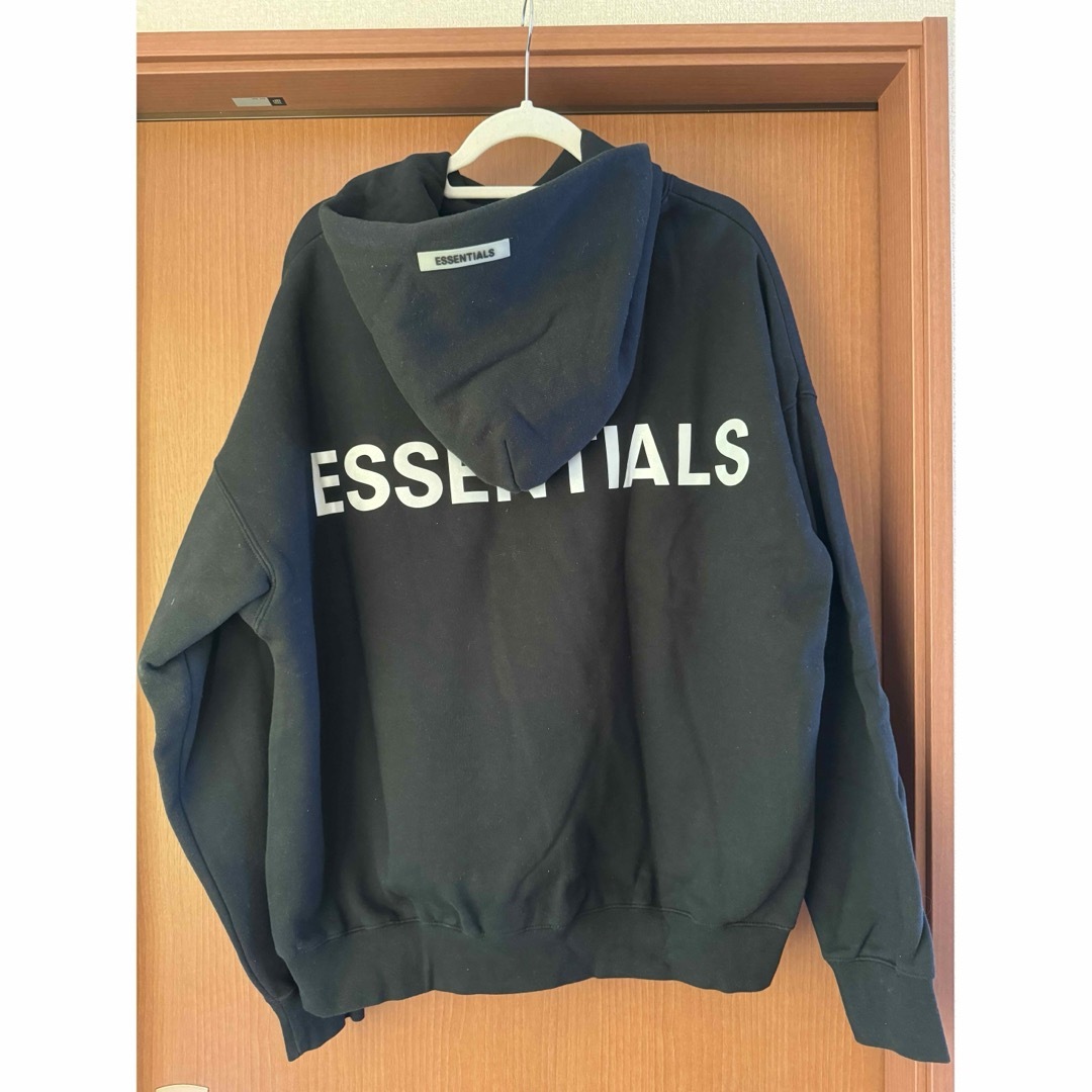 ESSENTIALS パーカー　黒トップス