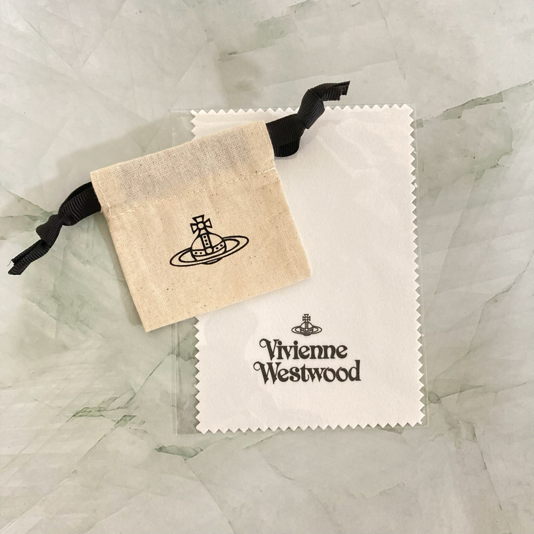 Vivienne Westwood(ヴィヴィアンウエストウッド)のヴィヴィアン　ディアマンテネックレス　ホワイト レディースのアクセサリー(ネックレス)の商品写真