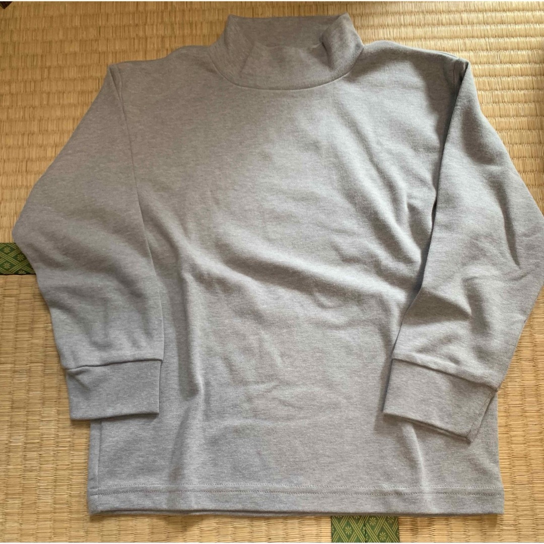 MUJI (無印良品)(ムジルシリョウヒン)の無印　長袖ハイネックＴシャツ　110cm キッズ/ベビー/マタニティのキッズ服男の子用(90cm~)(Tシャツ/カットソー)の商品写真