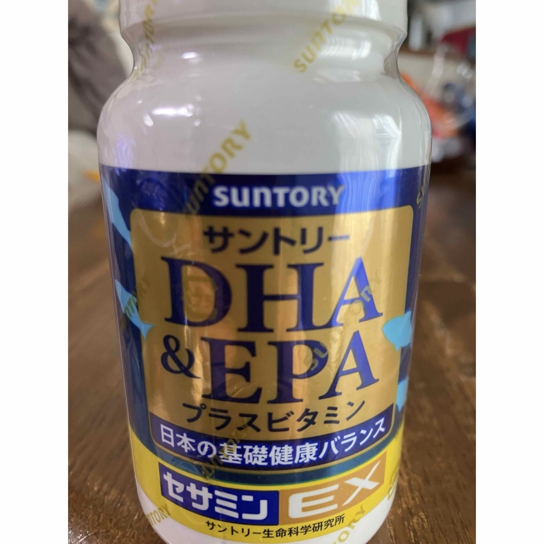 サントリー(サントリー)のサントリー　DHA&EPA プラスビタミン　セサミンEX  240粒　 食品/飲料/酒の健康食品(その他)の商品写真