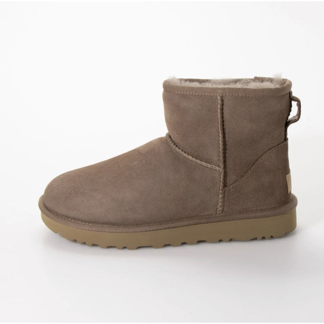 UGG(アグ)の新品 UGG アグ クラシックミニ Ⅱ 24cm カリブー ムートンブーツ レディースの靴/シューズ(ブーツ)の商品写真