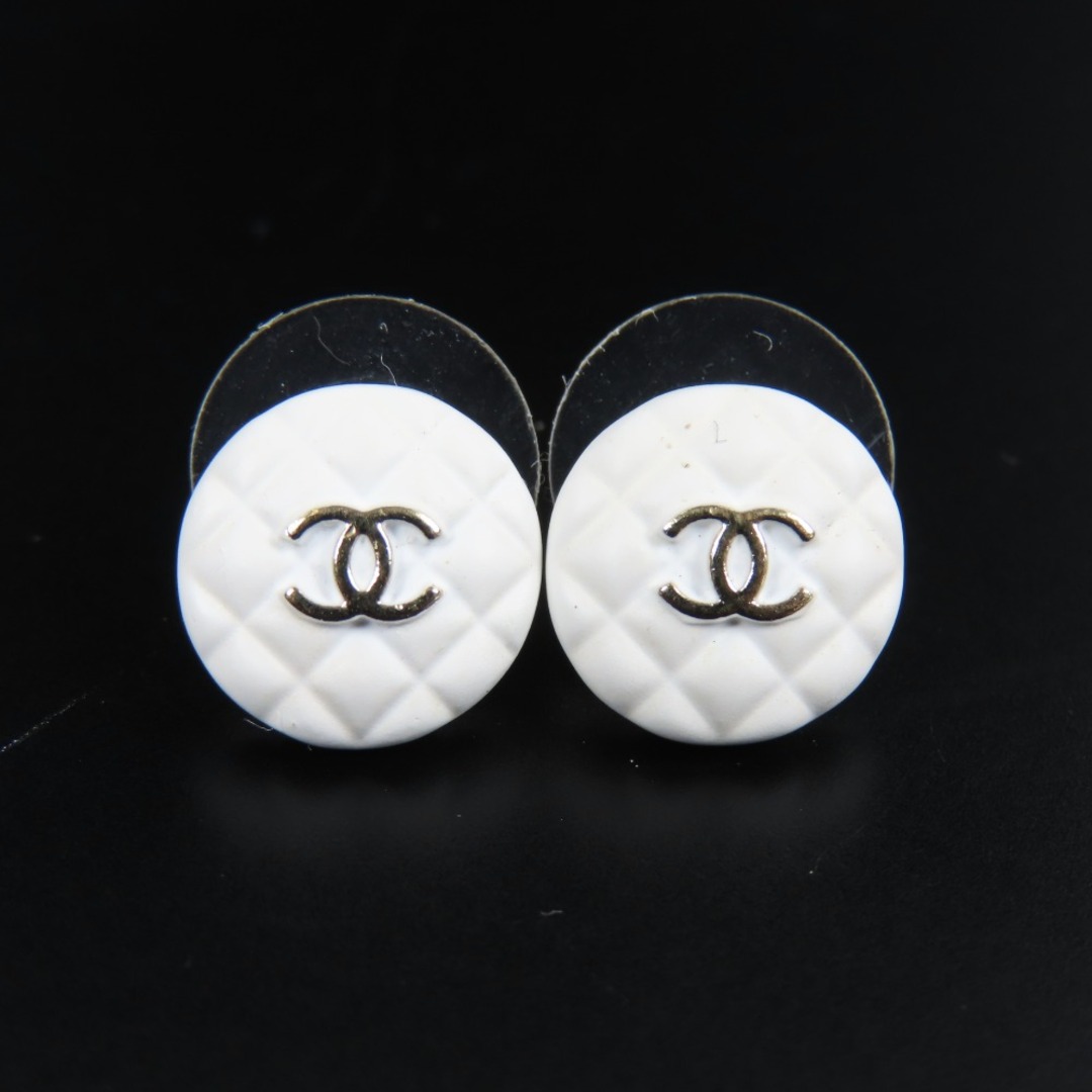 美品☆CHANEL シャネル ピアス 未使用品