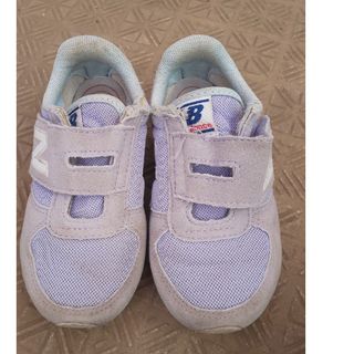 ニューバランス(New Balance)の女の子用靴(フォーマルシューズ)