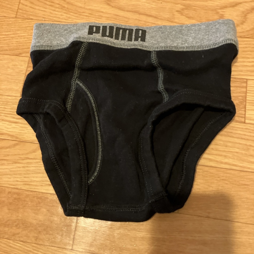 PUMA(プーマ)の男の子用ブリーフサイズ130センチ未使用 キッズ/ベビー/マタニティのキッズ服男の子用(90cm~)(下着)の商品写真