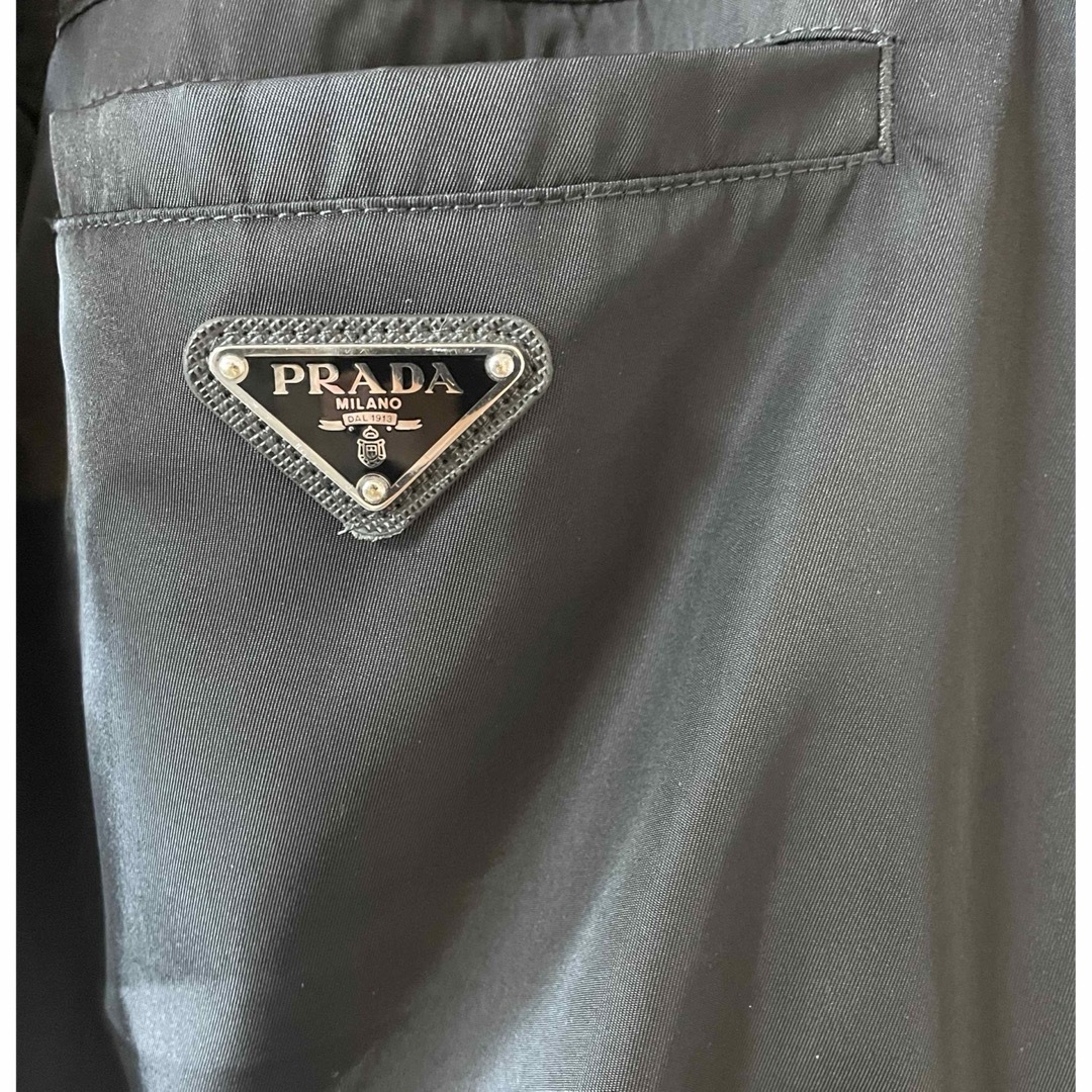 PRADA(プラダ)のプラダ　パンツ メンズのパンツ(ワークパンツ/カーゴパンツ)の商品写真