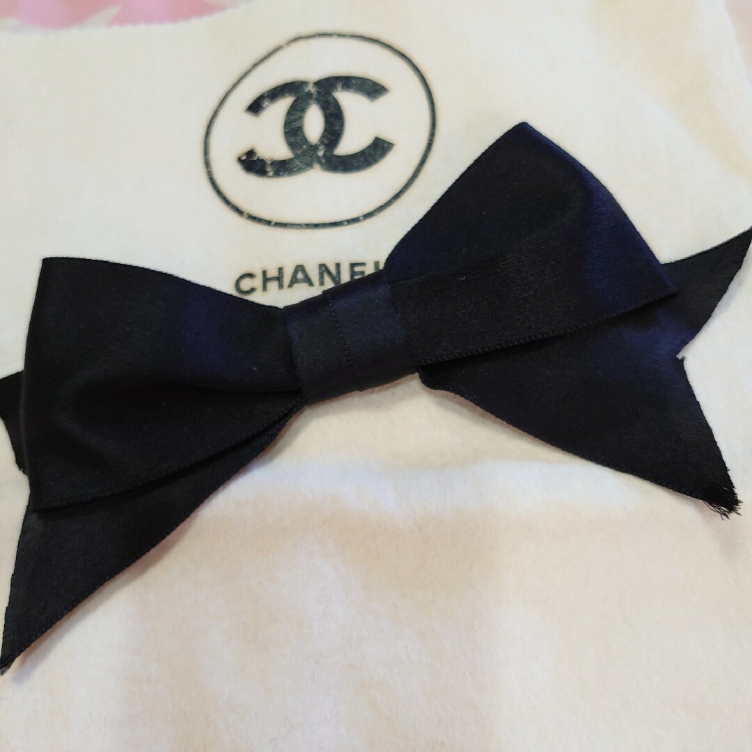 レディース予約品です。CHANEL／おリボンブローチ