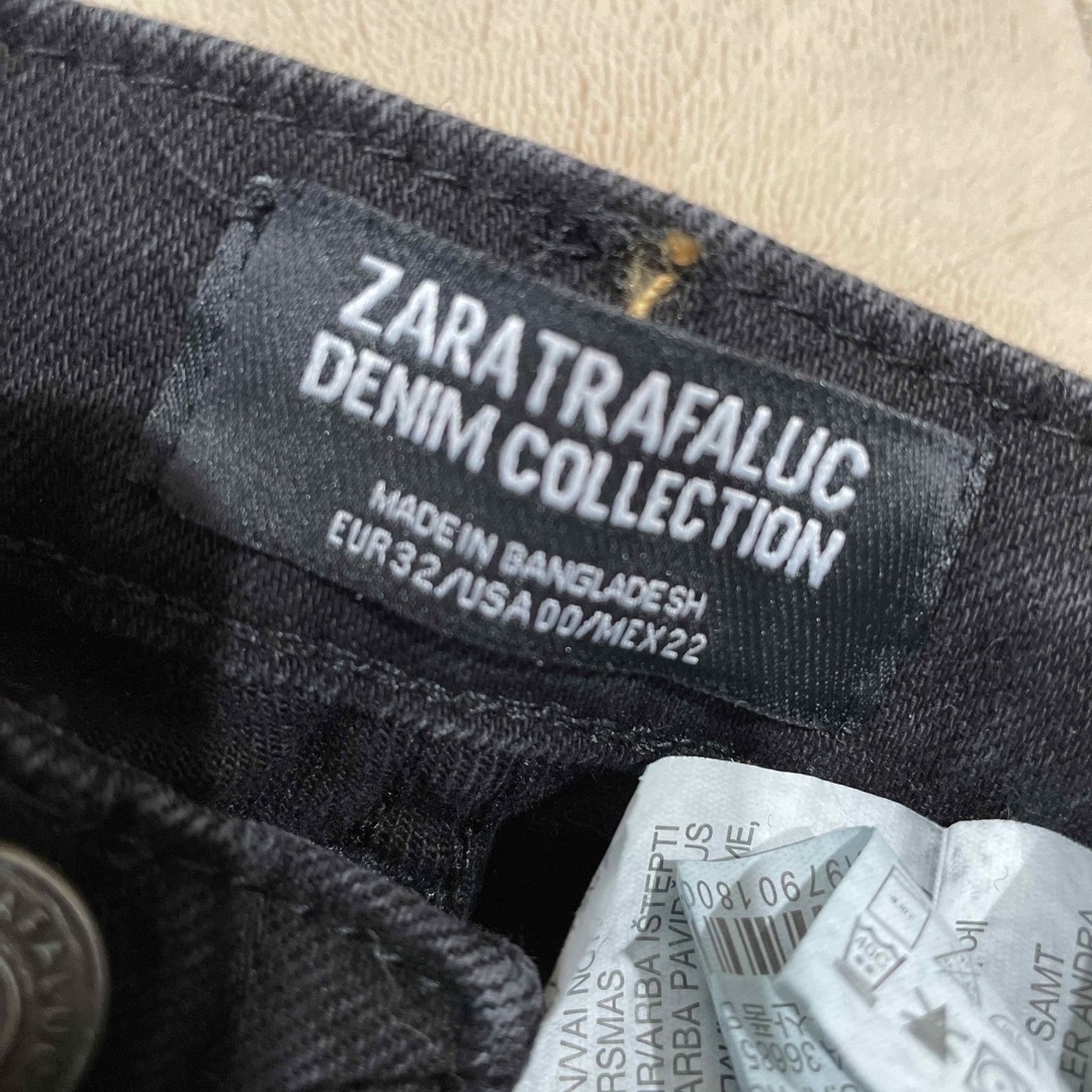 ZARA(ザラ)のらむにゃん様専用　ZARA  パンツ　黒パンツのみ レディースのパンツ(カジュアルパンツ)の商品写真