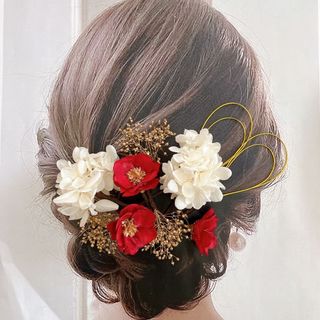 アネモネレッド　ヘッドアクセサリー髪飾り(ヘアピン)