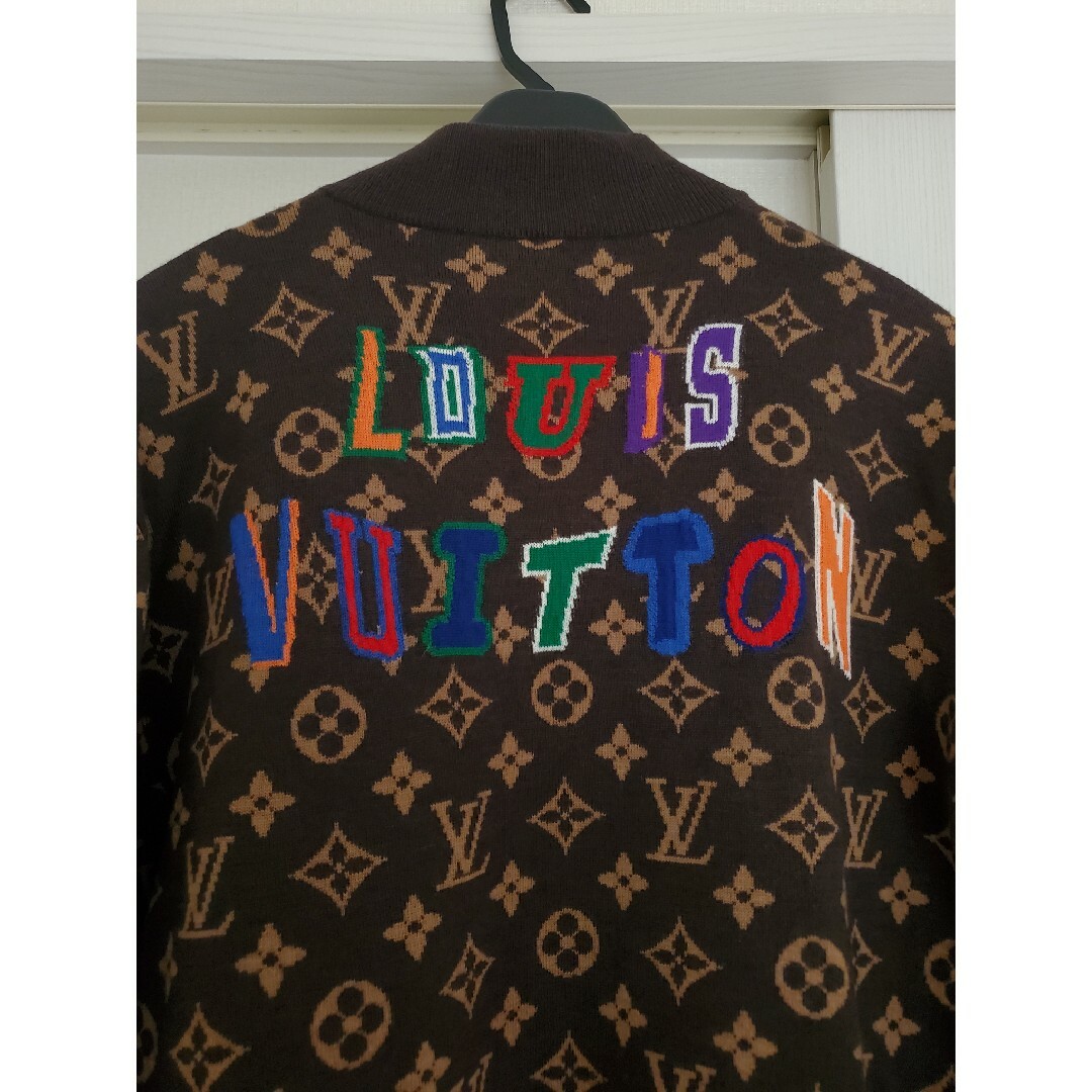 LOUIS VUITTON(ルイヴィトン)のルイヴィトン 21AW NBAモノグラム グラフィック ジップアップニットブルゾ メンズのジャケット/アウター(ブルゾン)の商品写真