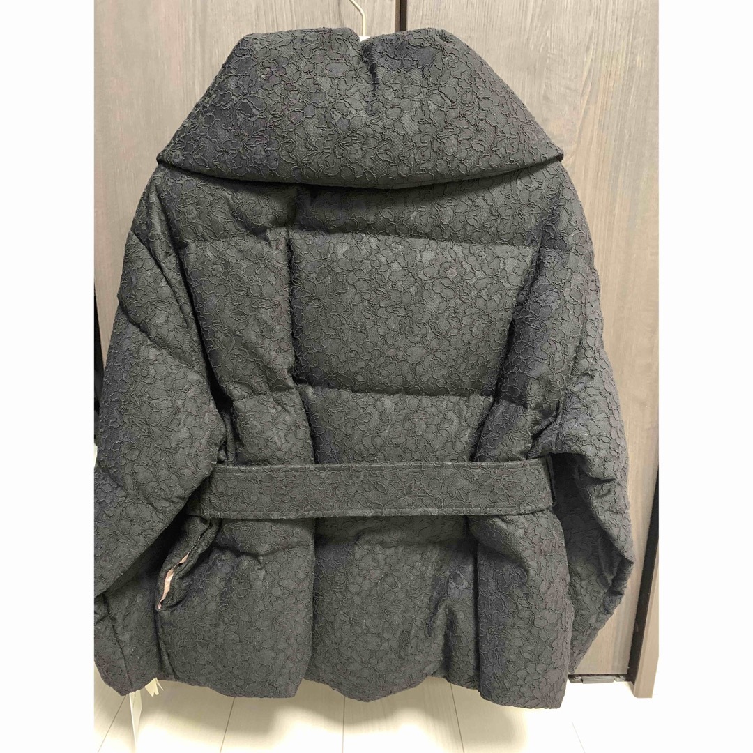 Her lip to(ハーリップトゥ)のherlipto Lace Shell Belted Down Jacket レディースのジャケット/アウター(ダウンコート)の商品写真