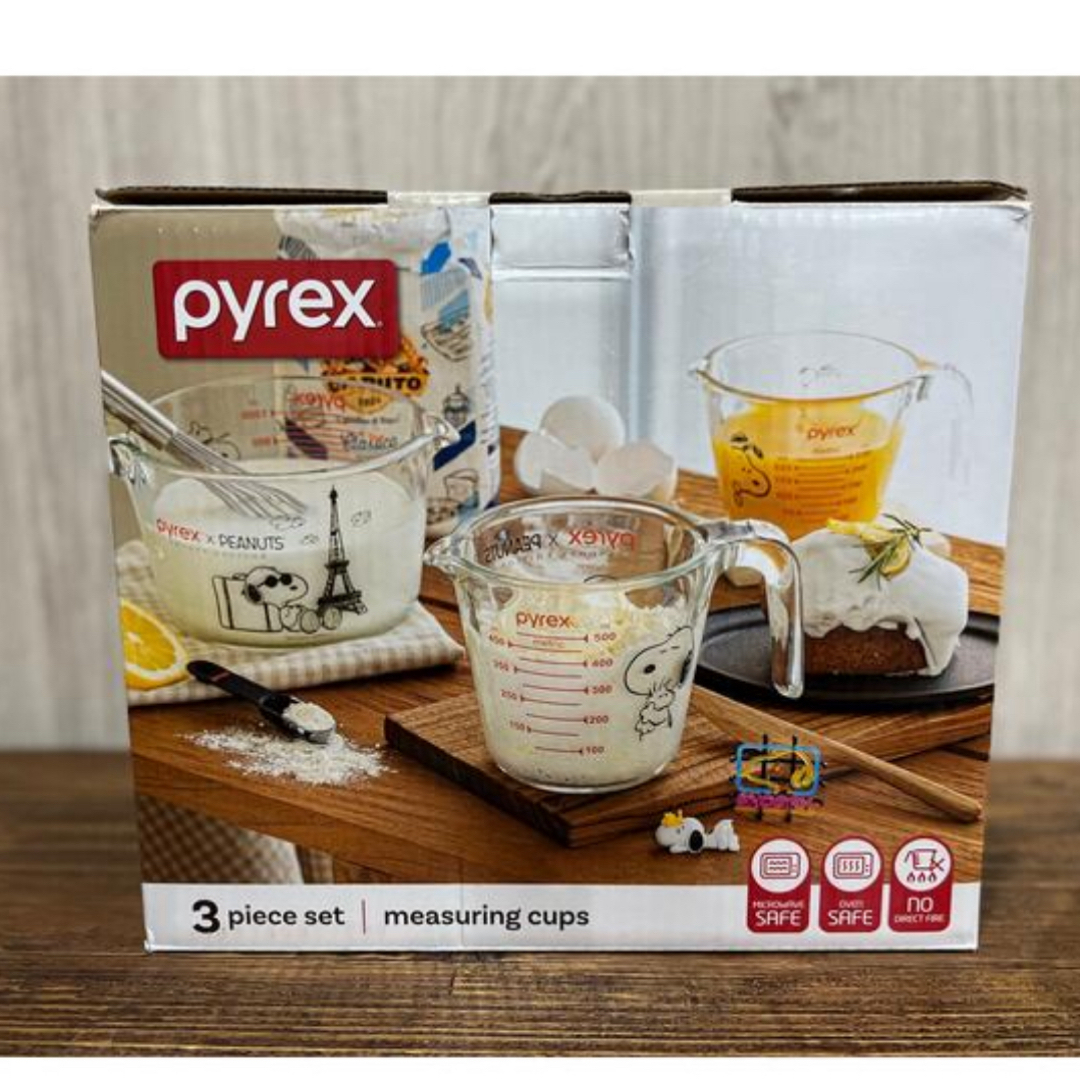 Pyrex(パイレックス)のパイレックス　スヌーピー　軽量カップ　3個セット　日本未発売 インテリア/住まい/日用品のキッチン/食器(調理道具/製菓道具)の商品写真