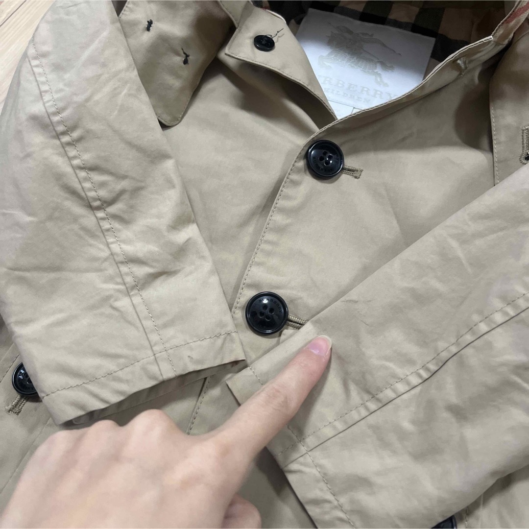 BURBERRY(バーバリー)のバーバリー　Burberry トレンチコート　92 キッズ/ベビー/マタニティのキッズ服男の子用(90cm~)(コート)の商品写真