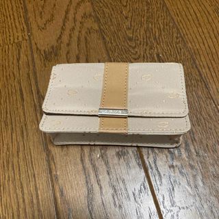 カルヴェン(CARVEN)のCARVENカードケース(名刺入れ/定期入れ)