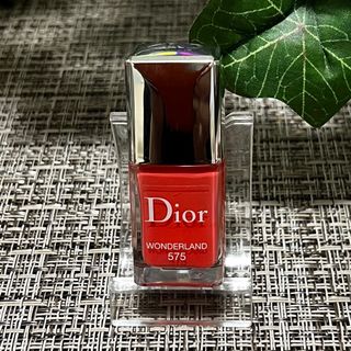 ディオール(Dior)のDior ディオール マニキュア ネイル 575(マニキュア)