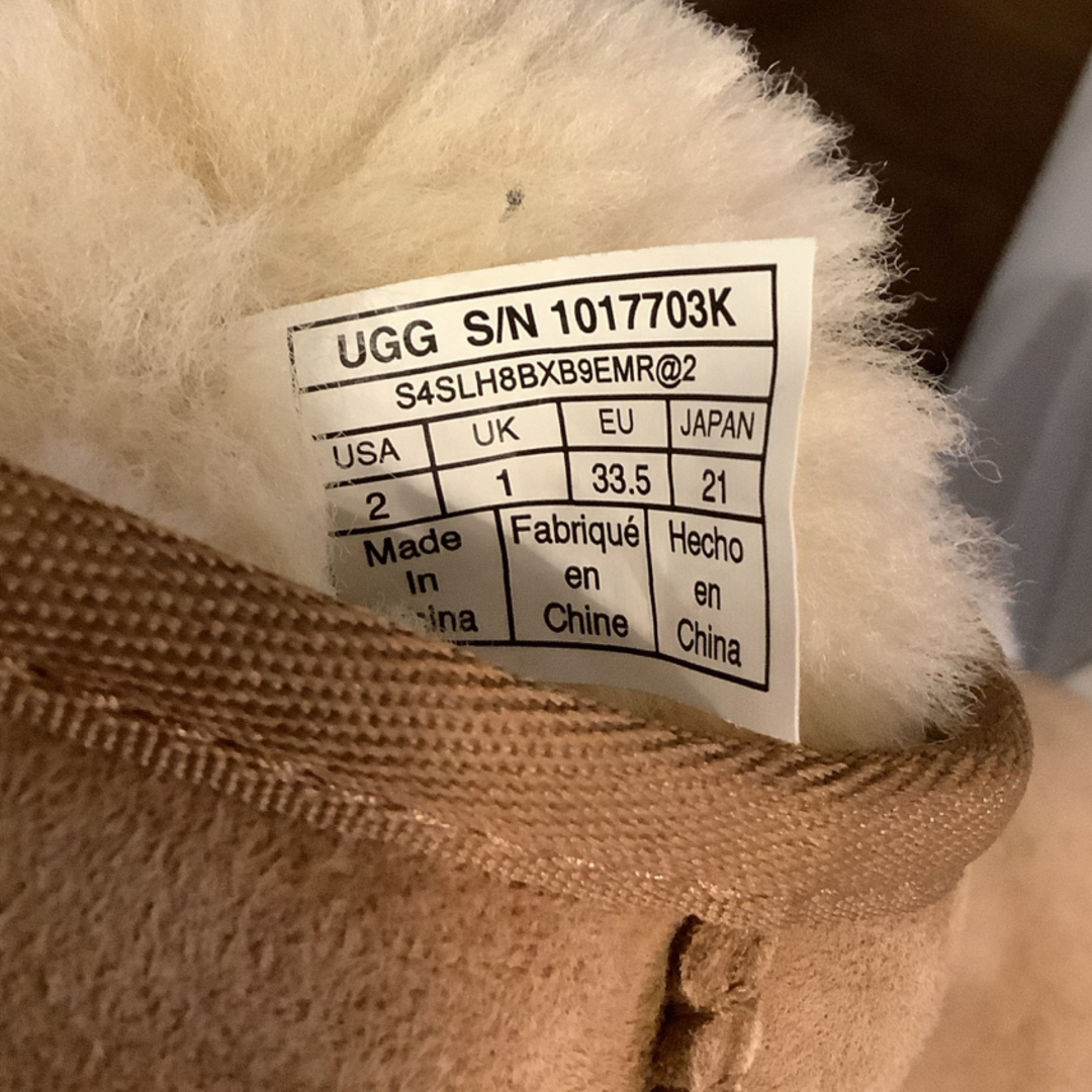 UGG AUSTRALIA(アグオーストラリア)の⭐️UGG ムートンブーツ　21センチ　USA 2 チェスナット　⭐️ キッズ/ベビー/マタニティのキッズ靴/シューズ(15cm~)(ブーツ)の商品写真