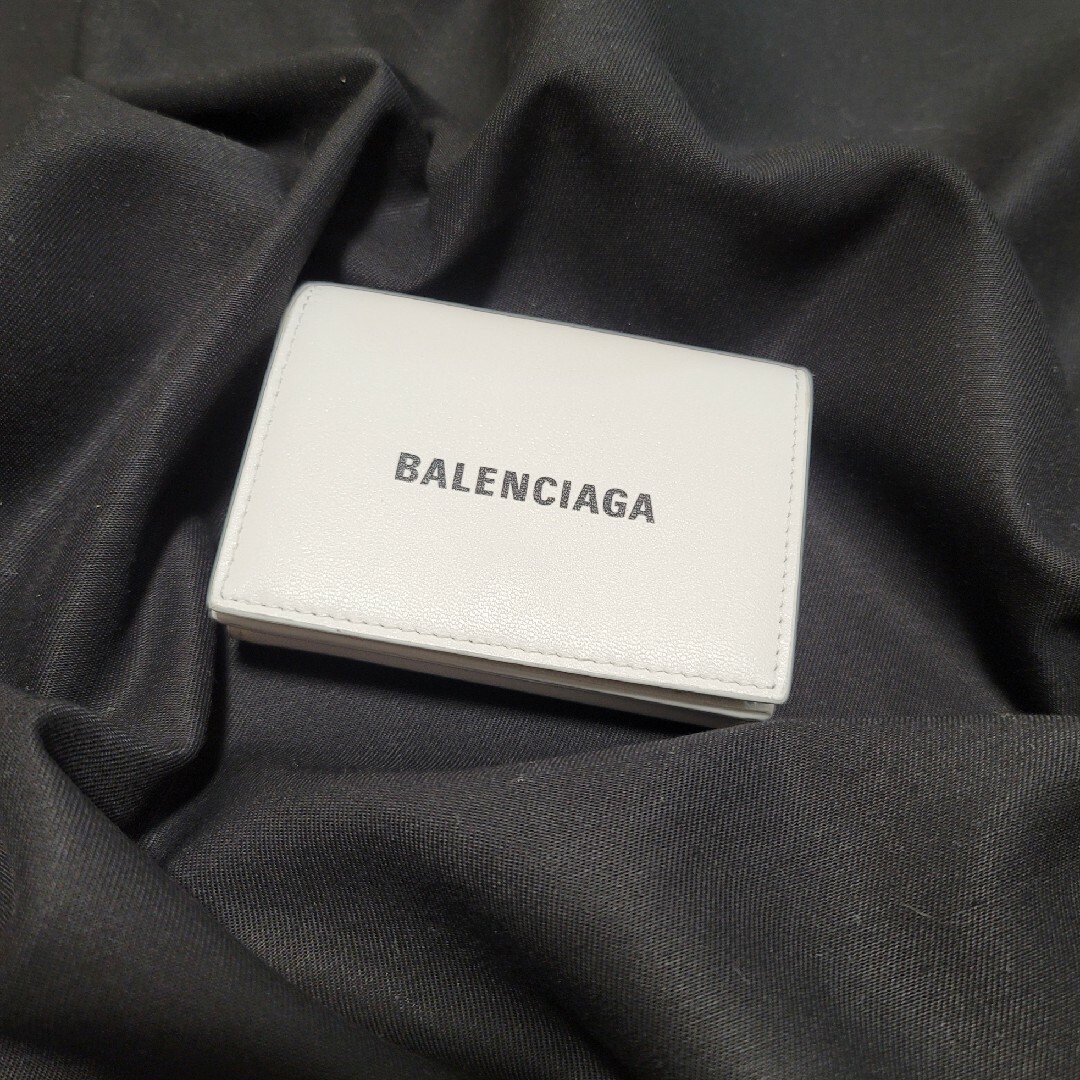 【美品】BALENCIAGA 三つ折り財布 ホワイトwallet