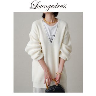 ラウンジドレス(Loungedress)の新品 Loungedress ラウンジドレス　深Vチュニックニット　ホワイト(ニット/セーター)