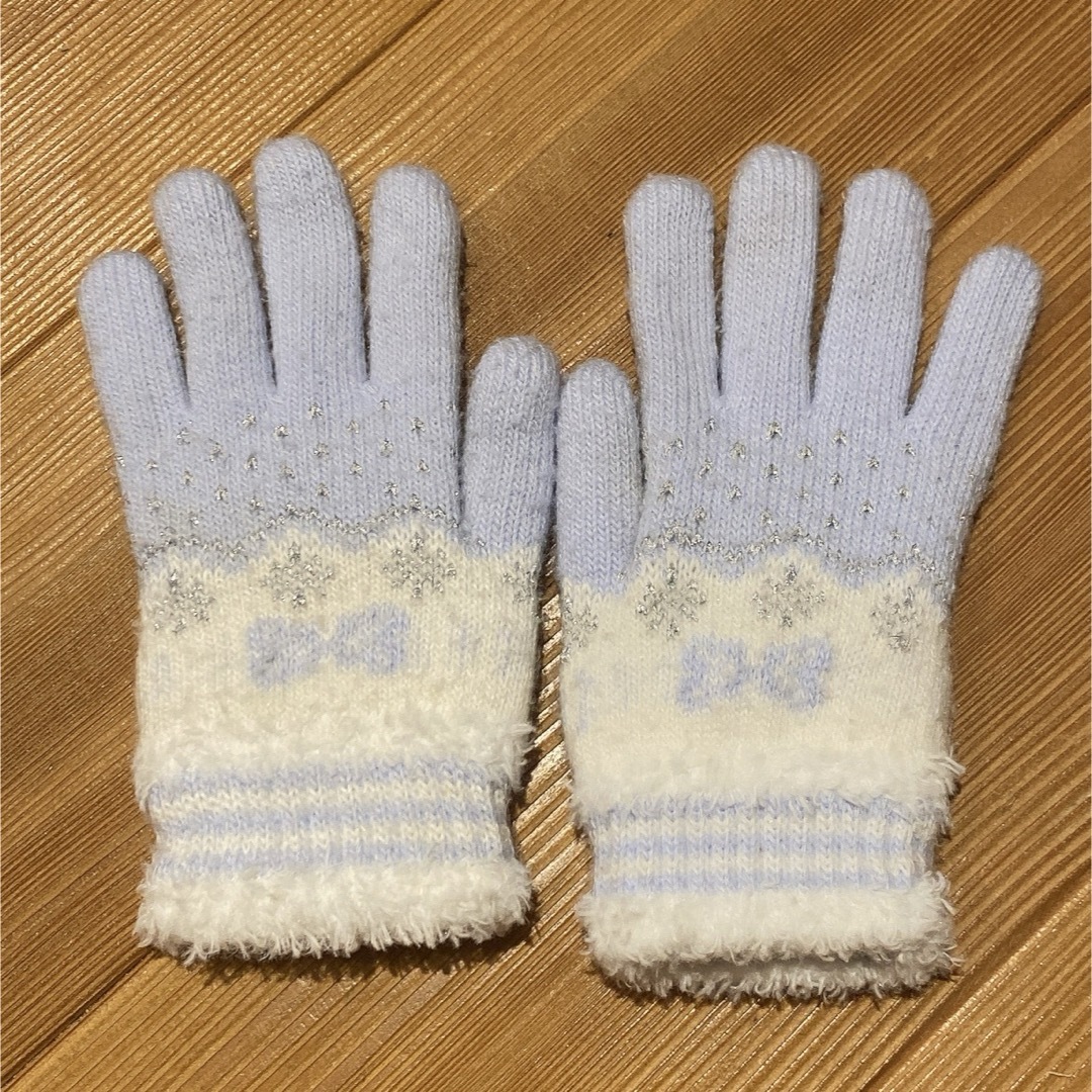 西松屋(ニシマツヤ)の低学年用手袋 キッズ/ベビー/マタニティのこども用ファッション小物(手袋)の商品写真