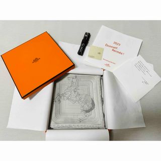 新品 エルメス HERMES 2023 イヤーズギフト カレ スカーフ