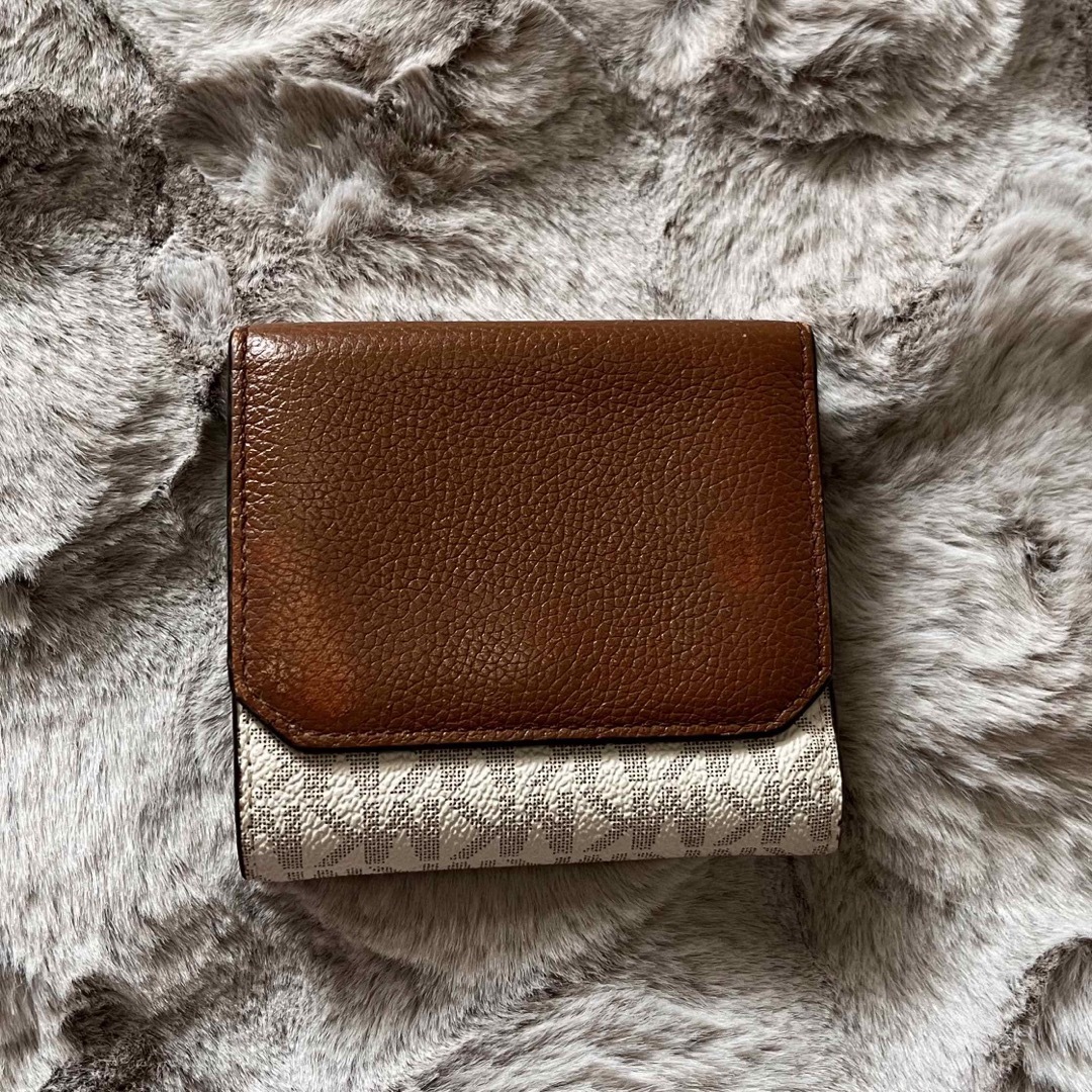 Michael Kors(マイケルコース)のMICHAEL KORS  マイケルコース  2つ折り財布 レディースのファッション小物(財布)の商品写真