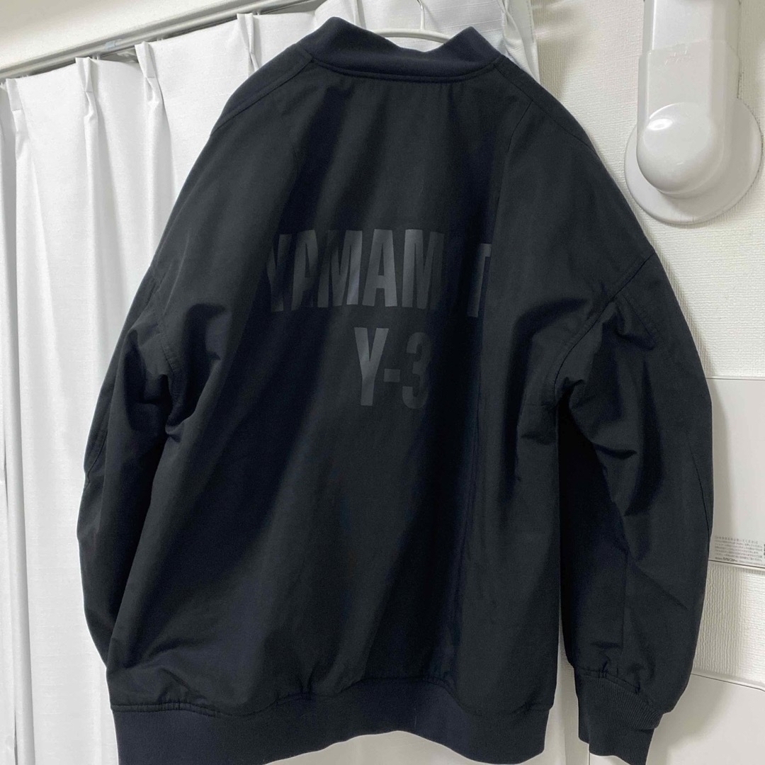 Y-3(ワイスリー)のY-3  W CH2 GFX BOMBER レディースのジャケット/アウター(ブルゾン)の商品写真