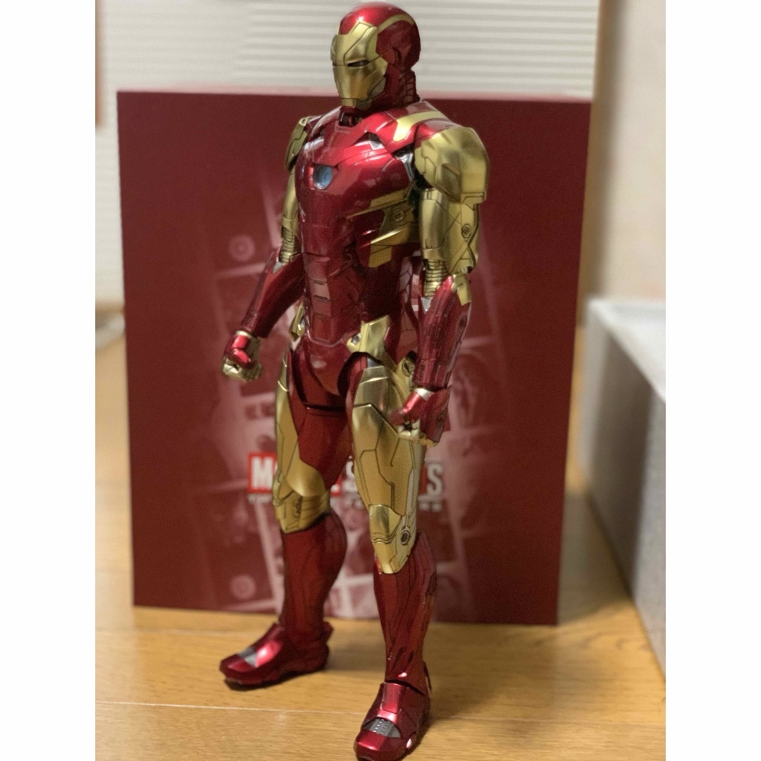 Hot Toys(ホットトイズ)のホットトイズ　アイアンマン 46 コンセプトアート エンタメ/ホビーのフィギュア(SF/ファンタジー/ホラー)の商品写真