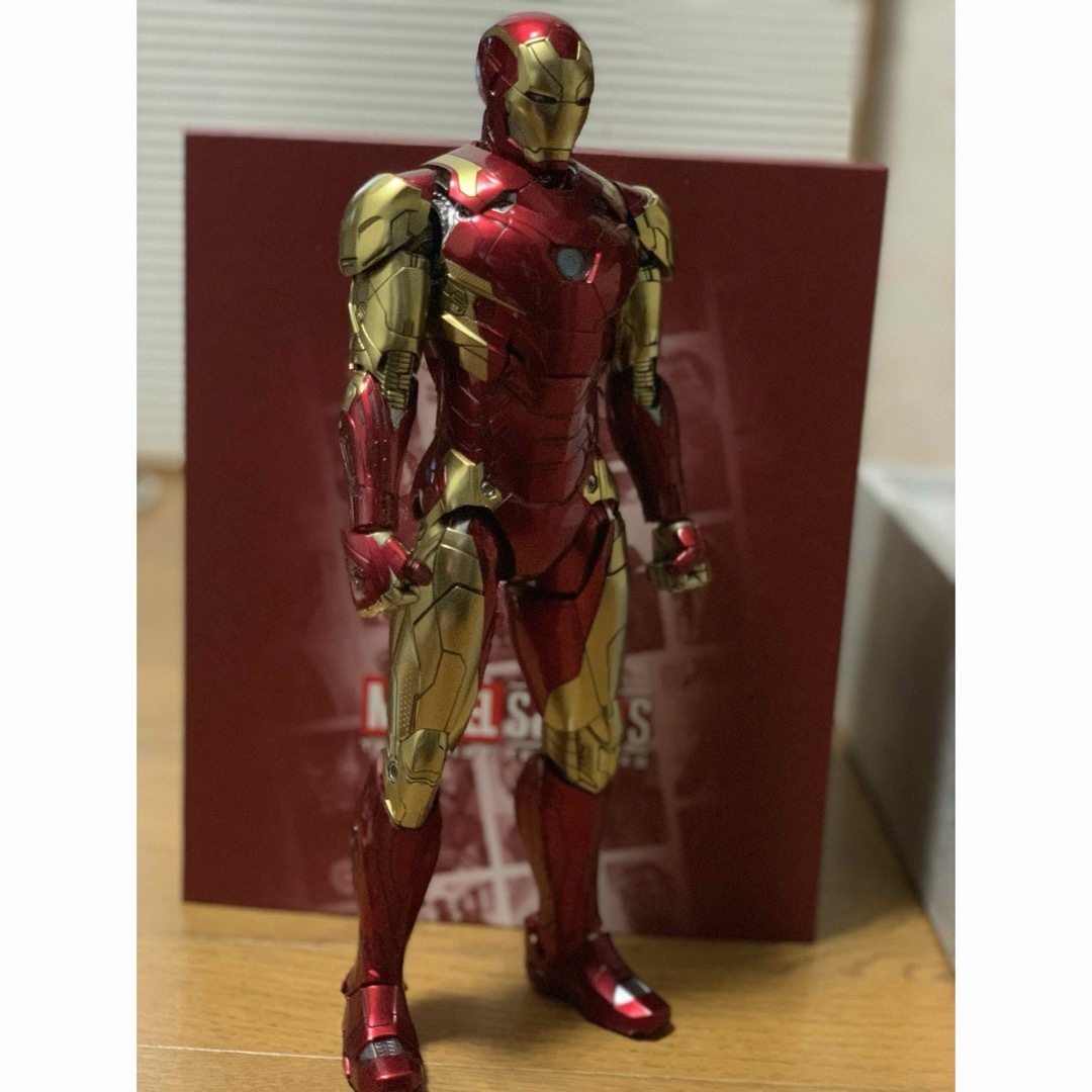 Hot Toys(ホットトイズ)のホットトイズ　アイアンマン 46 コンセプトアート エンタメ/ホビーのフィギュア(SF/ファンタジー/ホラー)の商品写真