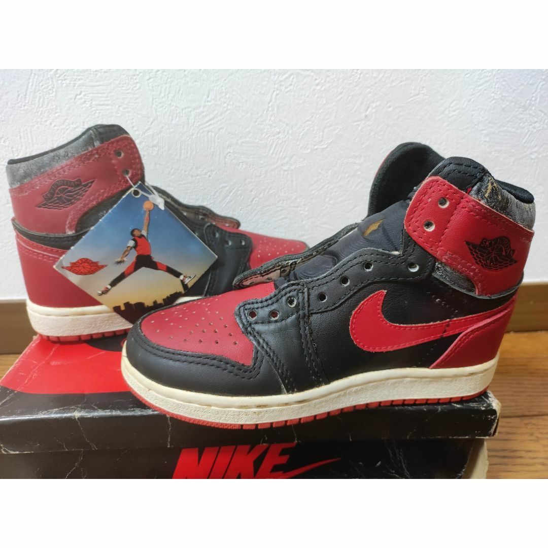 NIKE - 新品85年製SKYJORDANオリジナルBRED air jordan1 ogの NIKE - 新品85年製SKYJORDANオリジナルBRED air jordan1 ogの