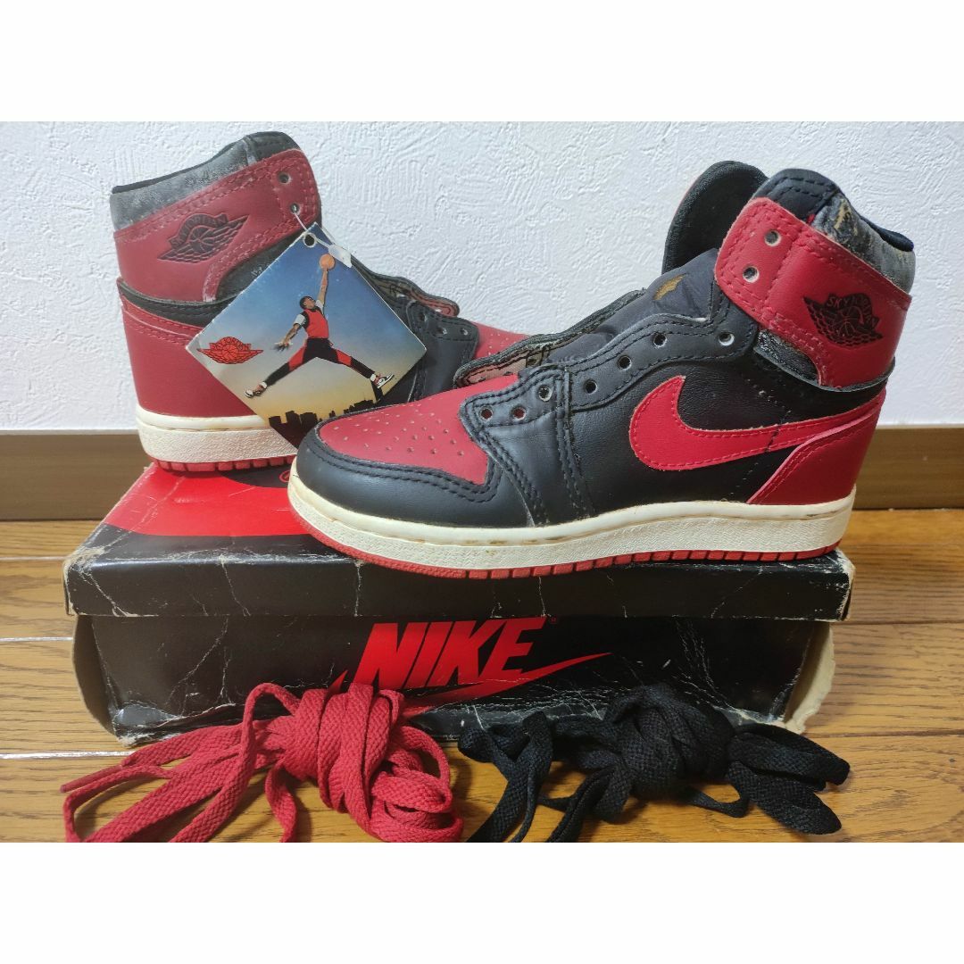 NIKE - 新品85年製SKYJORDANオリジナルBRED air jordan1 ogの NIKE - 新品85年製SKYJORDANオリジナルBRED air jordan1 ogの