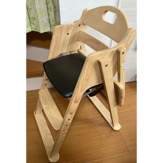 カトージ(KATOJI)の【あっきぃ様専用】カトージ 木製ワイドハイチェア(ナチュラル)ステップ切り替え(その他)