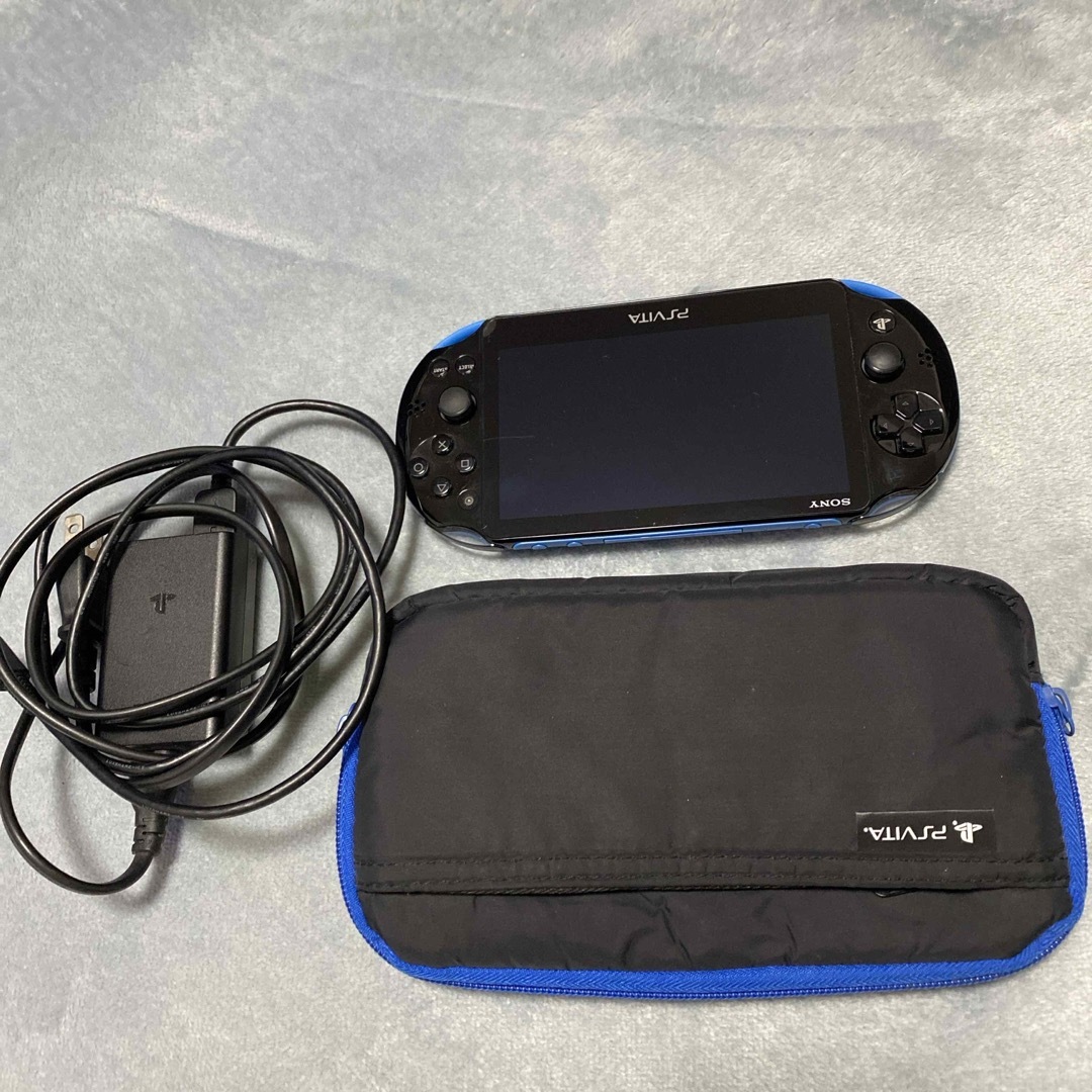 PlayStation Vita - PSVITA PCH-2000 青色 ソフト7本セットの通販 by