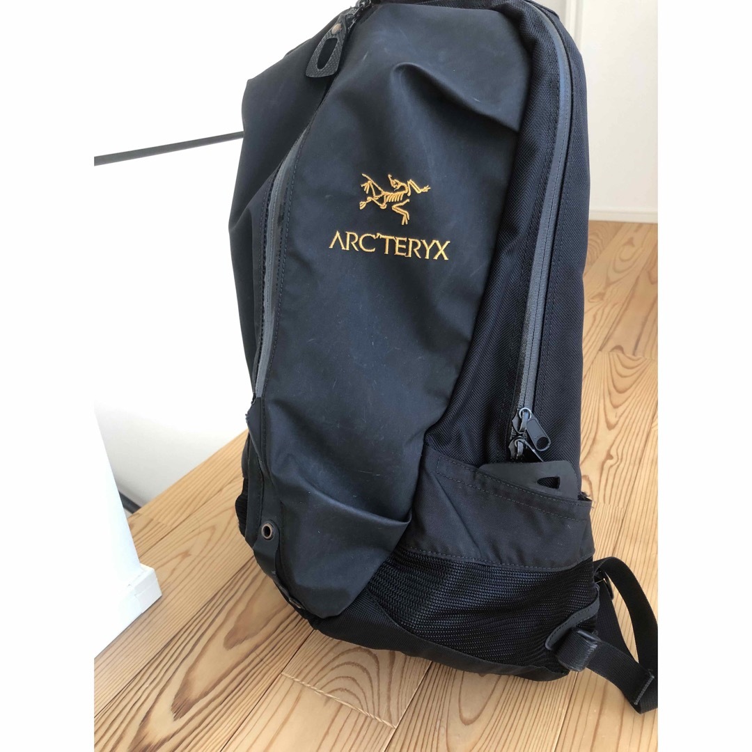 ARC'TERYX(アークテリクス)のARCTERYX アークテリクス/アロー22 正規店購入 リュック ブラック メンズのバッグ(バッグパック/リュック)の商品写真