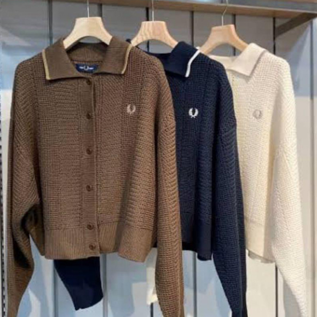 FRED PERRY(フレッドペリー)のRY×Ray BEAMS /別注 カラー カーディガン レディースのトップス(カーディガン)の商品写真