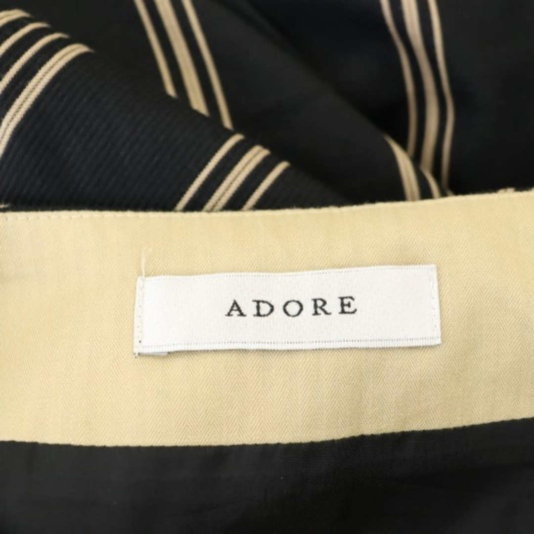 ADORE(アドーア)のADORE クールストライプスカート フレアスカート ロング 36 S 黒 レディースのスカート(ロングスカート)の商品写真