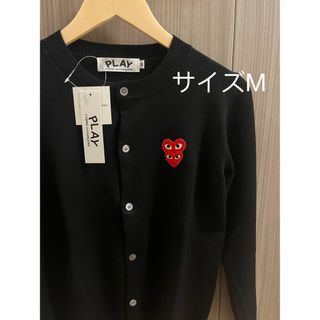 コムデギャルソン(COMME des GARCONS)のプレイコムデギャルソン カーディガン ロゴ　赤いハート(カーディガン)