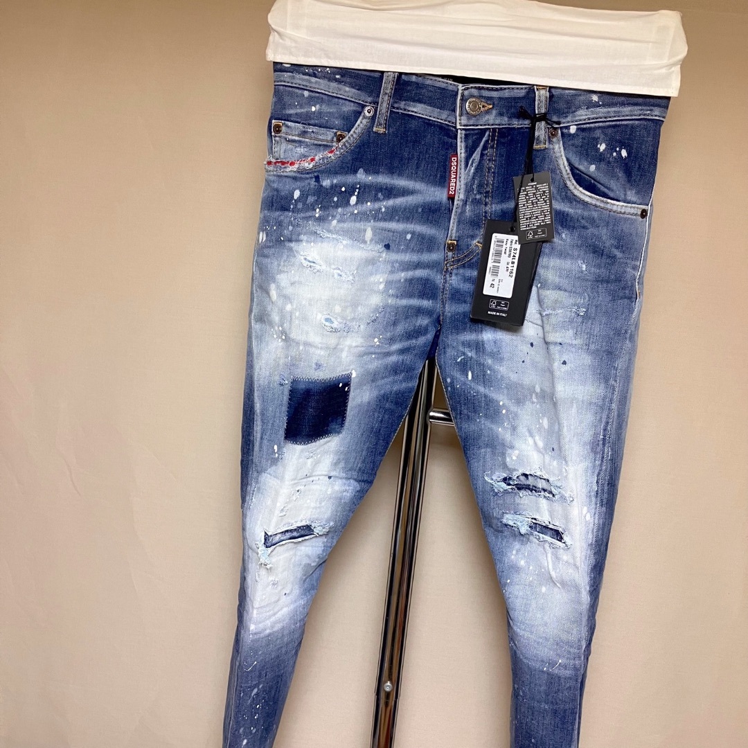 DSQUARED2(ディースクエアード)の新品 42 22aw DSQUARED2 Sexy Twist 5594 メンズのパンツ(デニム/ジーンズ)の商品写真