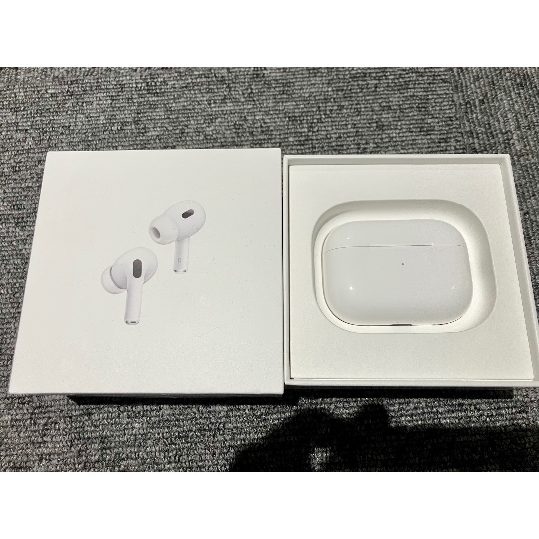 Apple - Apple Airpods Pro 第２世代　充電ケース Apple純正